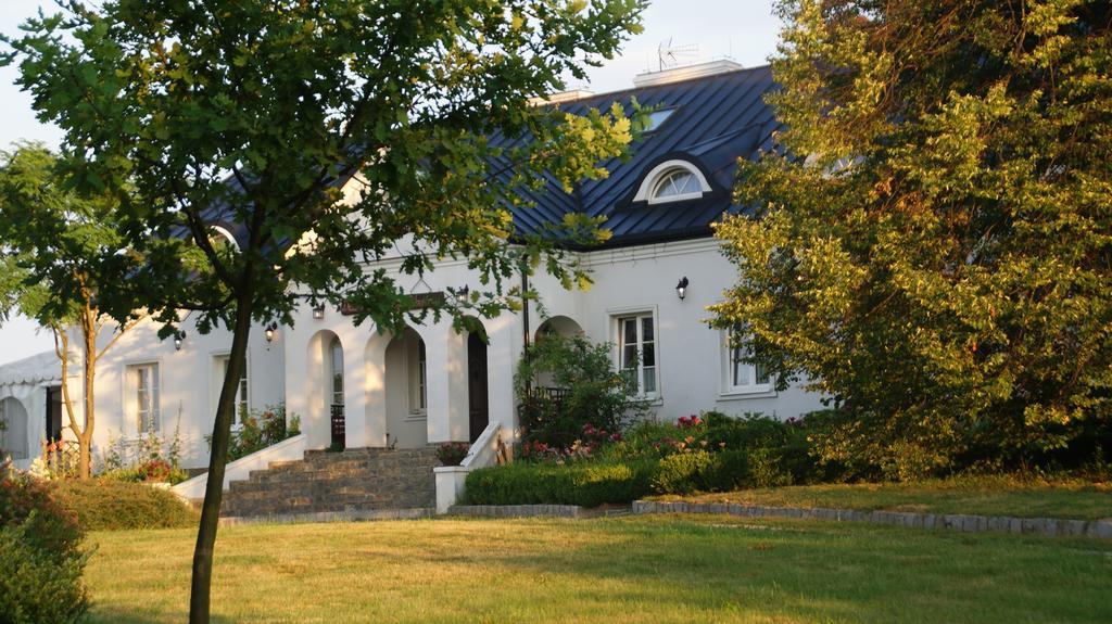 Dwór na Wichrowym Wzgórzu Przybysławice Exterior foto