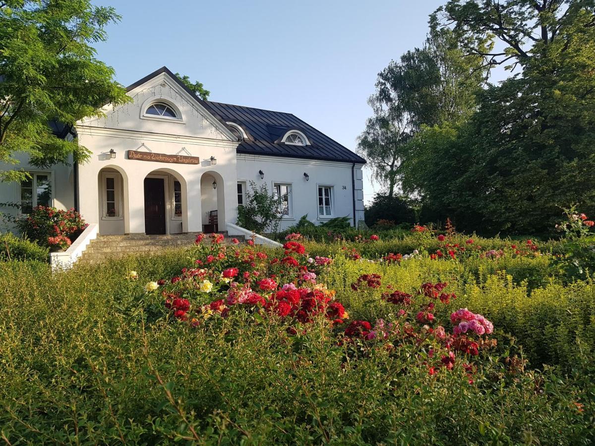 Dwór na Wichrowym Wzgórzu Przybysławice Exterior foto