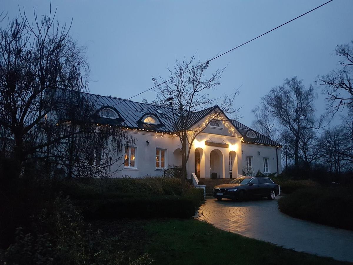 Dwór na Wichrowym Wzgórzu Przybysławice Exterior foto